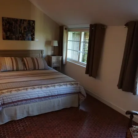 D'hotes Le Clos St Pierre Clerey